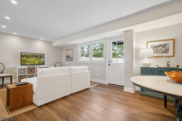 6 Davis St, Cranford Twp., NJ 07016