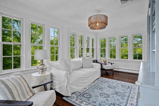 86 Caterson Terrace, Hartsdale, NY 10530