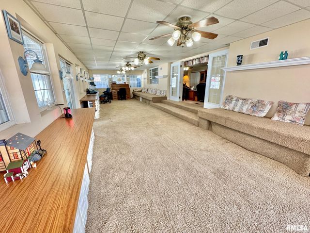 2817 N HARPER Terrace, Peoria, IL 61604