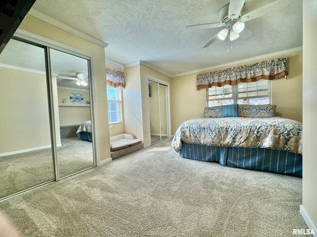 2817 N HARPER Terrace, Peoria, IL 61604