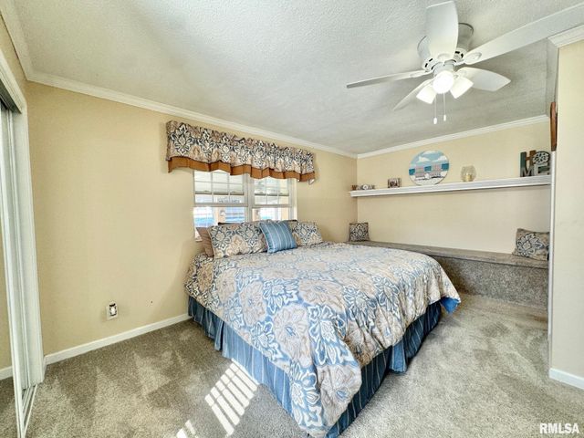 2817 N HARPER Terrace, Peoria, IL 61604