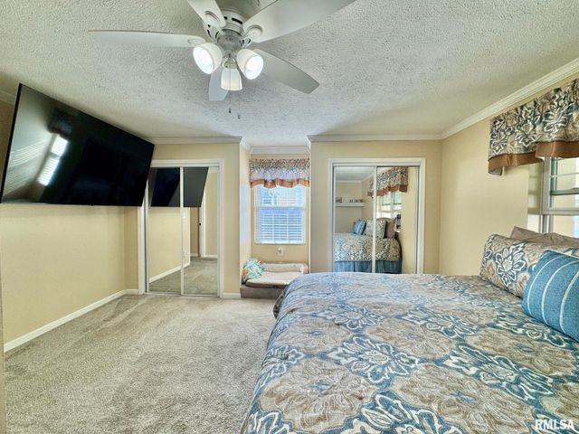 2817 N HARPER Terrace, Peoria, IL 61604