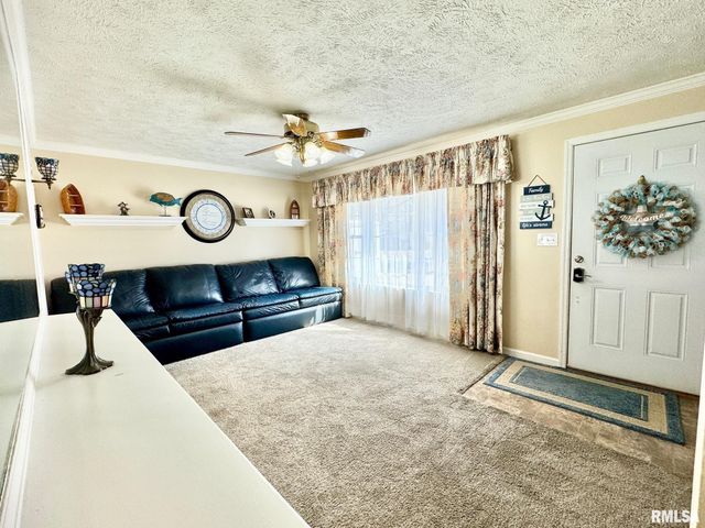 2817 N HARPER Terrace, Peoria, IL 61604