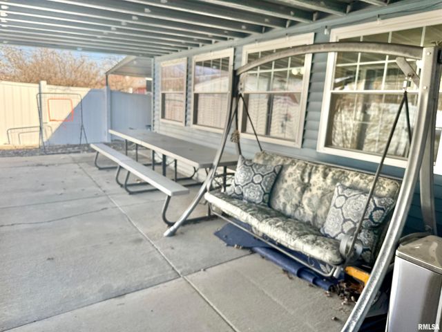 2817 N HARPER Terrace, Peoria, IL 61604