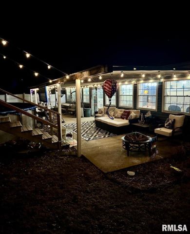 2817 N HARPER Terrace, Peoria, IL 61604