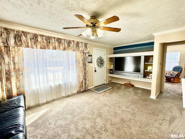 2817 N HARPER Terrace, Peoria, IL 61604