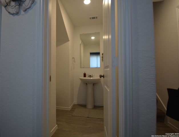 10820 Presa Way, San Antonio, TX 78223