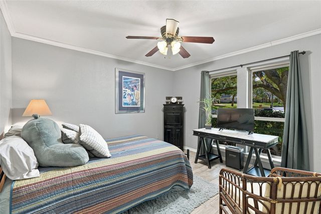 2906 River Crest Street, Grapevine, TX 76051