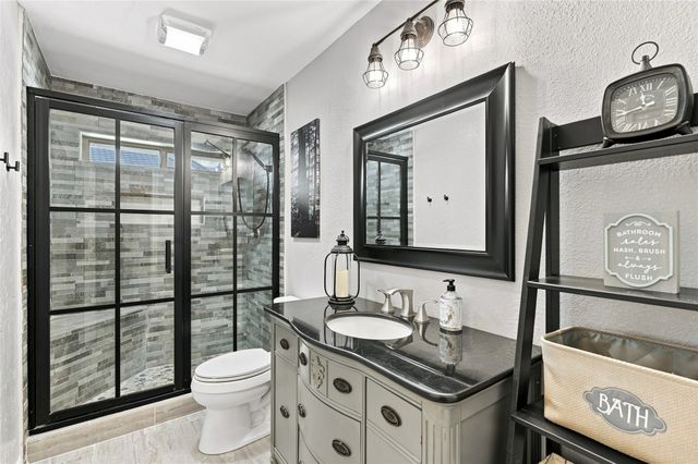 2906 River Crest Street, Grapevine, TX 76051