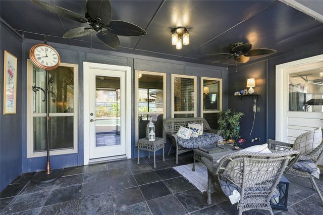 2906 River Crest Street, Grapevine, TX 76051