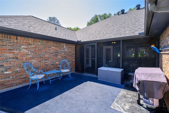 2906 River Crest Street, Grapevine, TX 76051