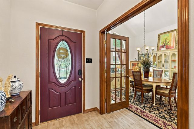 2906 River Crest Street, Grapevine, TX 76051
