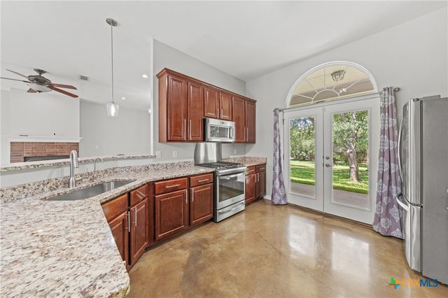68 Richland Drive, Belton, TX 76513