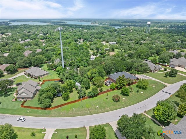 68 Richland Drive, Belton, TX 76513