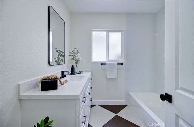 1320 Valle Vista drive, Fullerton, CA 92831