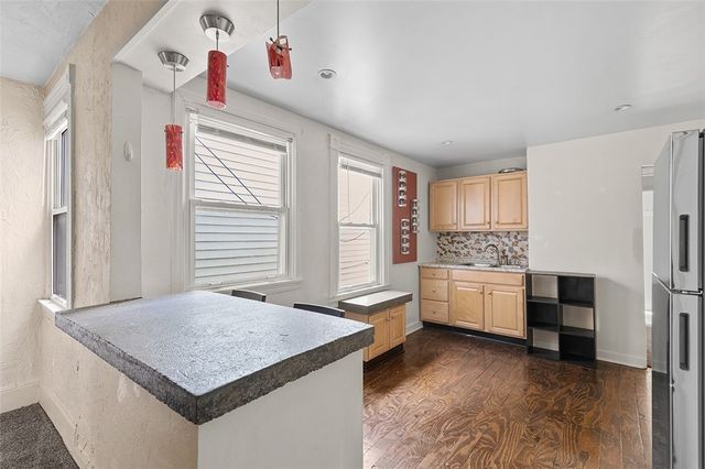 136 S 18th St, South Side, PA 15203