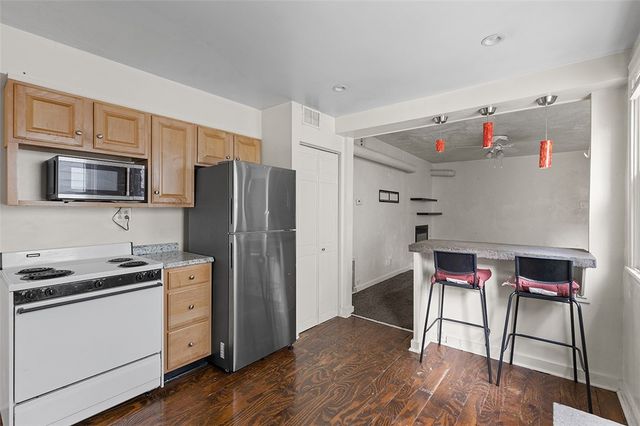 136 S 18th St, South Side, PA 15203