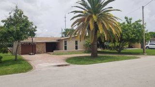 6729 Arbor Dr, Miramar, FL 33023