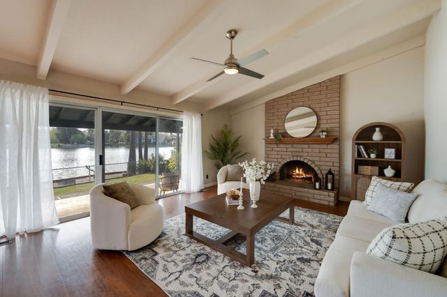 28 Keel Ct, Sacramento, CA 95831