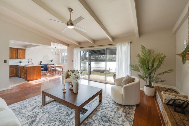 28 Keel Ct, Sacramento, CA 95831