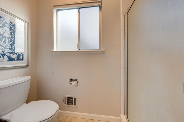 28 Keel Ct, Sacramento, CA 95831