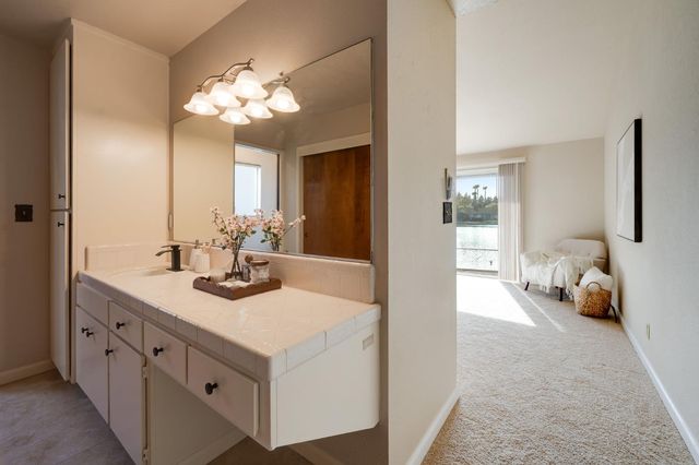 28 Keel Ct, Sacramento, CA 95831