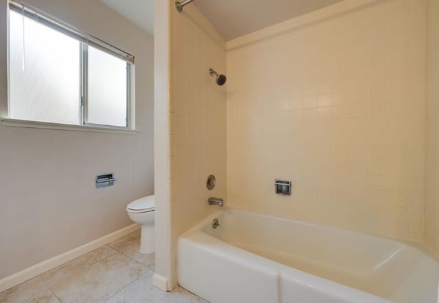 28 Keel Ct, Sacramento, CA 95831