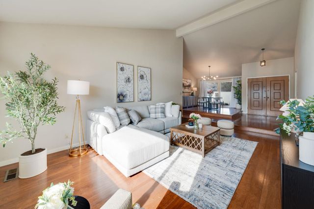 28 Keel Ct, Sacramento, CA 95831