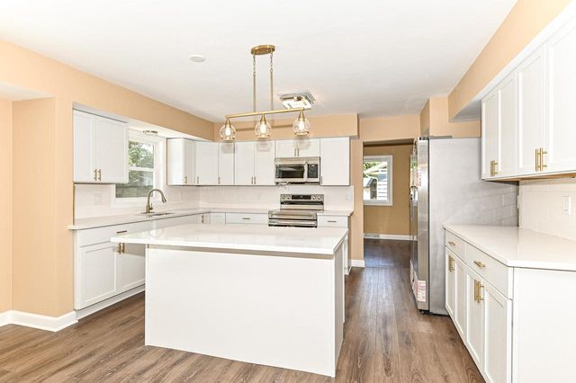 5344 Willowview ROAD, Racine, WI 53402