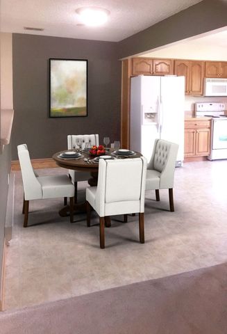 532 West Street 4, Lockport, IL 60441