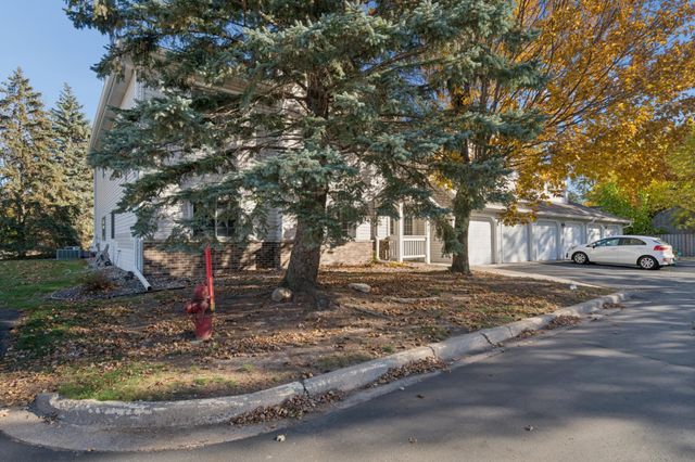 4041 Maureen Drive NE 103NE, Columbia Heights, MN 55421