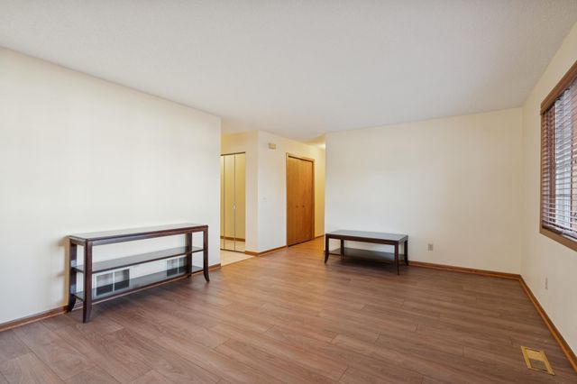 4041 Maureen Drive NE 103NE, Columbia Heights, MN 55421