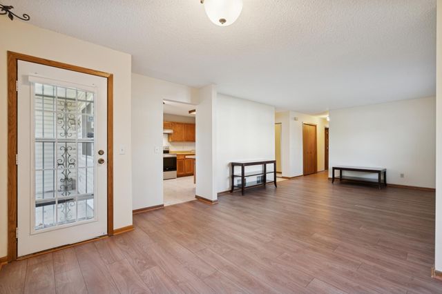 4041 Maureen Drive NE 103NE, Columbia Heights, MN 55421