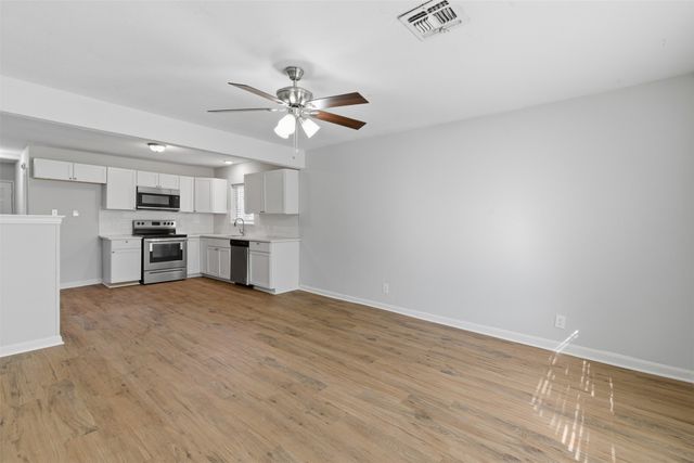 215 N Morrow Street, Blue Ridge, TX 75424