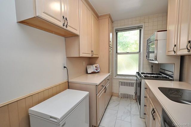 491 Riverdale Avenue 3C, Yonkers, NY 10705