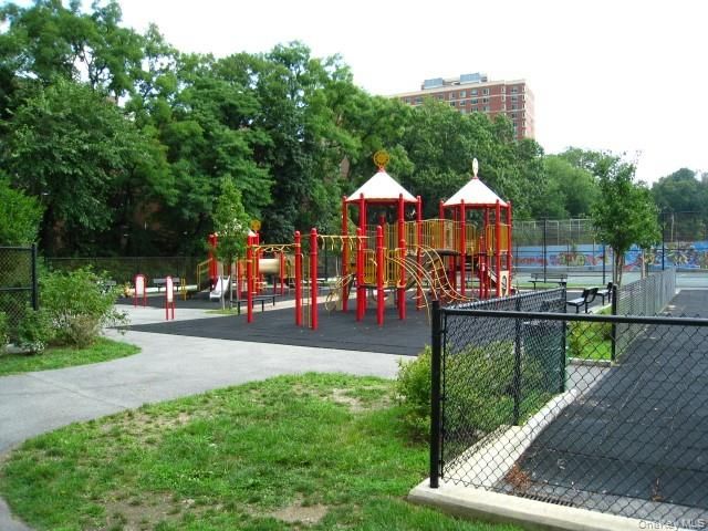 491 Riverdale Avenue 3C, Yonkers, NY 10705