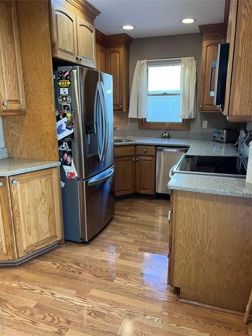 85 Riverside Avenue, Massapequa, NY 11758