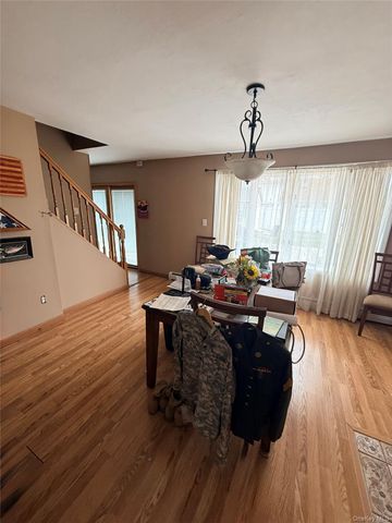 85 Riverside Avenue, Massapequa, NY 11758