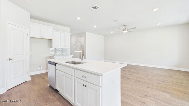 308 Bellewood Drive, Lafayette, LA 70507