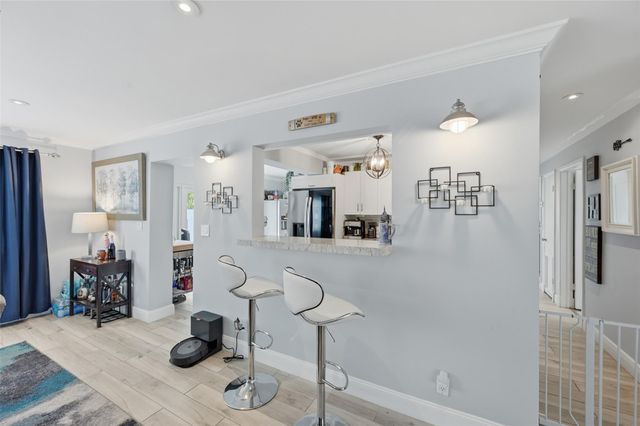 807 W Ocean Ave, Lantana, FL 33462