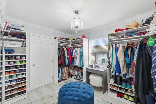 807 W Ocean Ave, Lantana, FL 33462