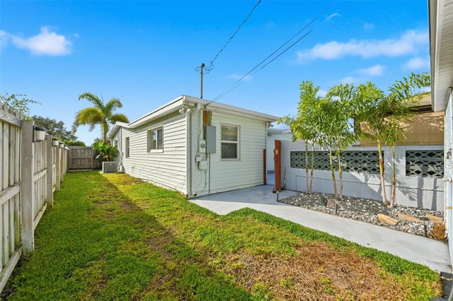 807 W Ocean Ave, Lantana, FL 33462