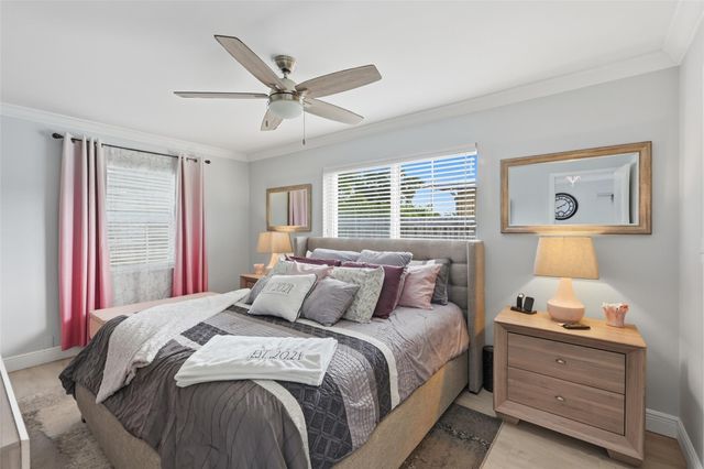 807 W Ocean Ave, Lantana, FL 33462