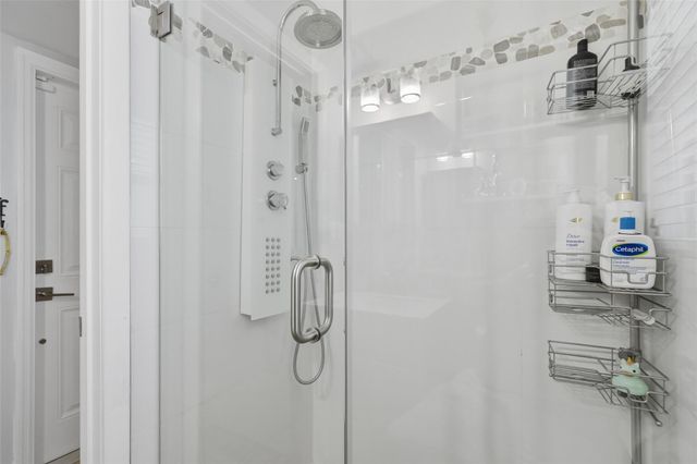 807 W Ocean Ave, Lantana, FL 33462