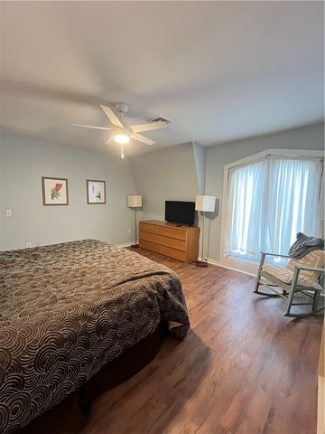 45 Ayrault Street C2, Newport, RI 02840