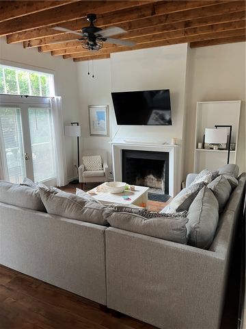 45 Ayrault Street C2, Newport, RI 02840