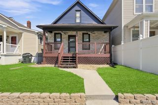 1825 Edwardsville Road, Madison, IL 62060