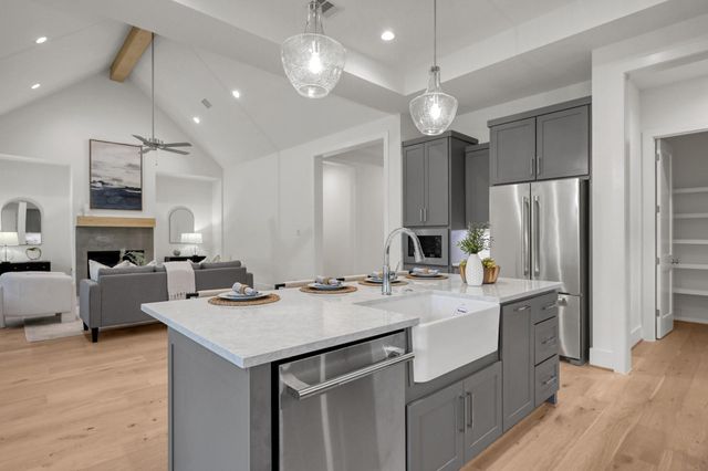 8915 Cedar Meadow Lane, Plantersville, TX 77363