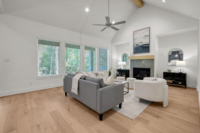 8915 Cedar Meadow Lane, Plantersville, TX 77363