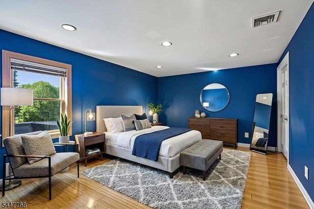 328 Hillside Ave, Livingston Twp., NJ 07039